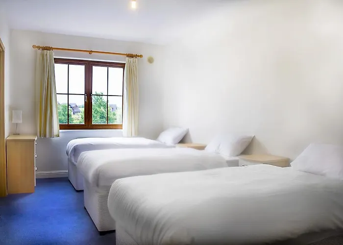 Lough Allen & 3* Drumshanbo