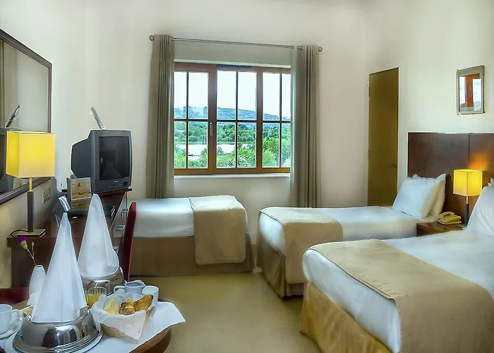 Lough Allen & Szálloda Drumshanbo